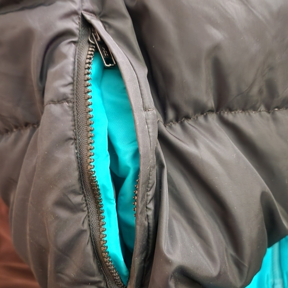 Vintage Columbia Reversible Black & Teal Insulated Down Puffer Jacket - Picture 4 of 12